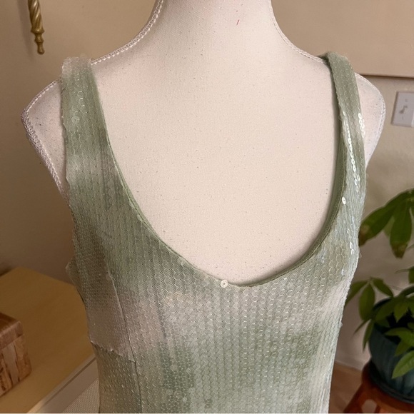 CAROLINE CONSTAS NWT Mint Green Ombre Sequin V-Neck Sleeveless Midi Dress Size M - Picture 5 of 12